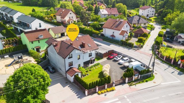 dom wolnostojący, 12 pokoi Skawina, ul. Korabnicka. Zdjęcie 3