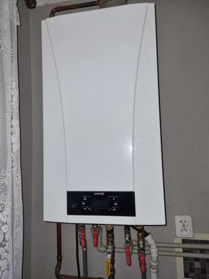 Mieszkanie 4-pokojowe Chorzów, ul. Armii Krajowej. Zdjęcie 3