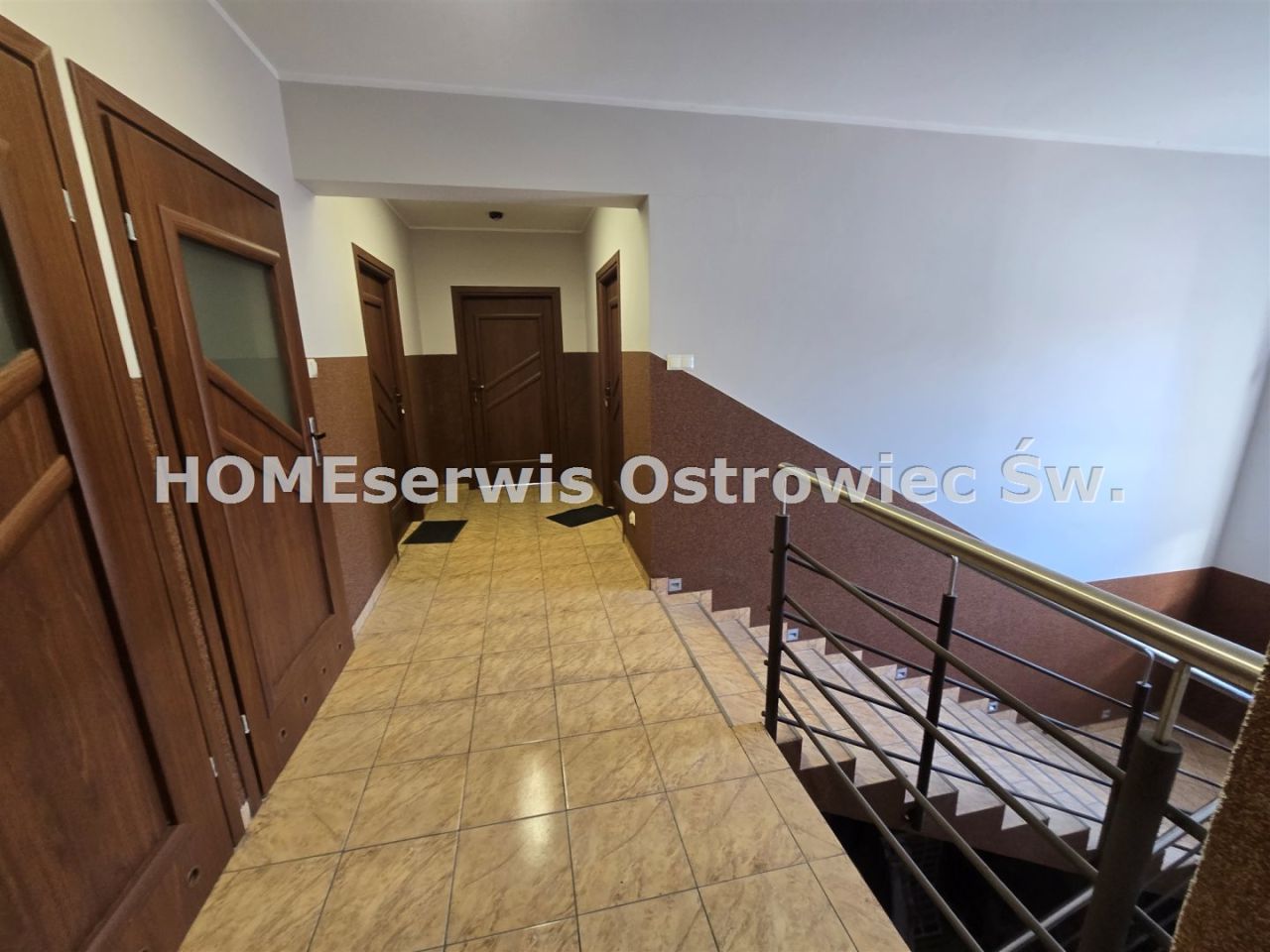 Biuro Ostrowiec Świętokrzyski Huta. Zdjęcie 2