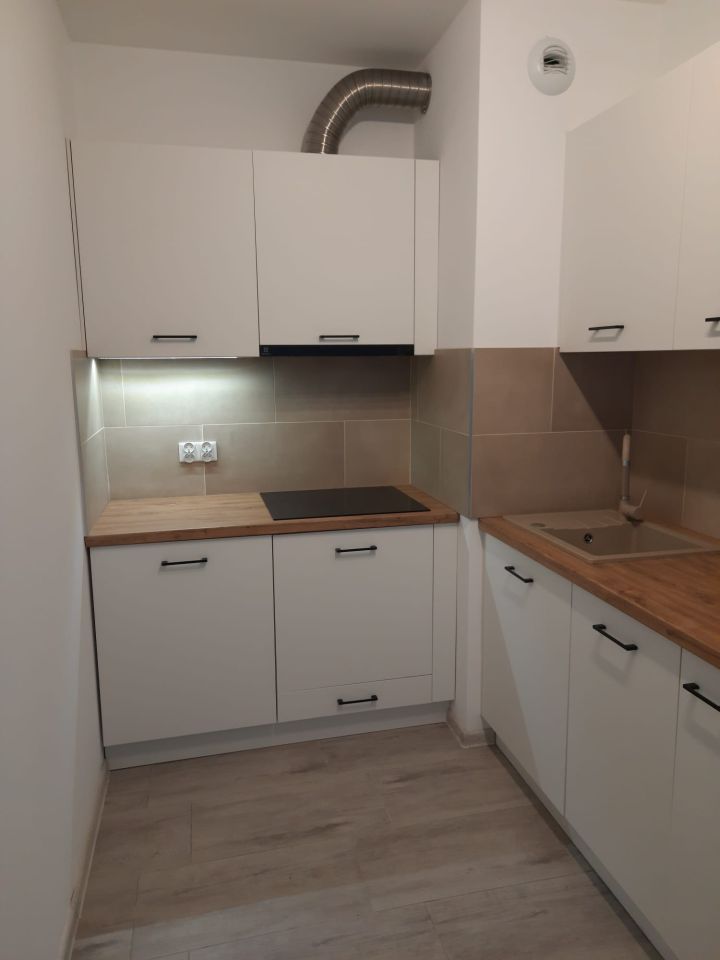 Mieszkanie 1-pokojowe Tychy Żwaków, ul. Żorska. Zdjęcie 1