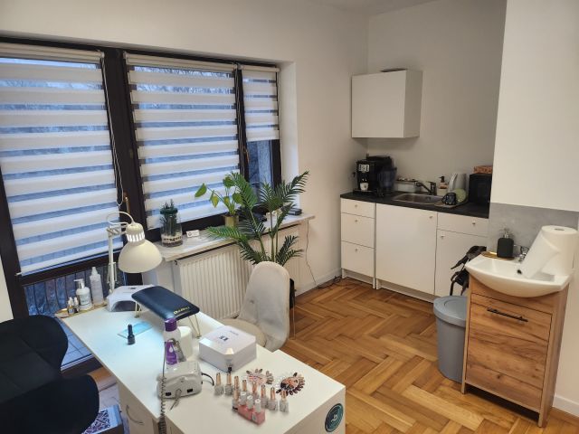 Biuro Kraków Czyżyny, ul. Konstantego Ildefonsa Gałczyńskiego. Zdjęcie 1