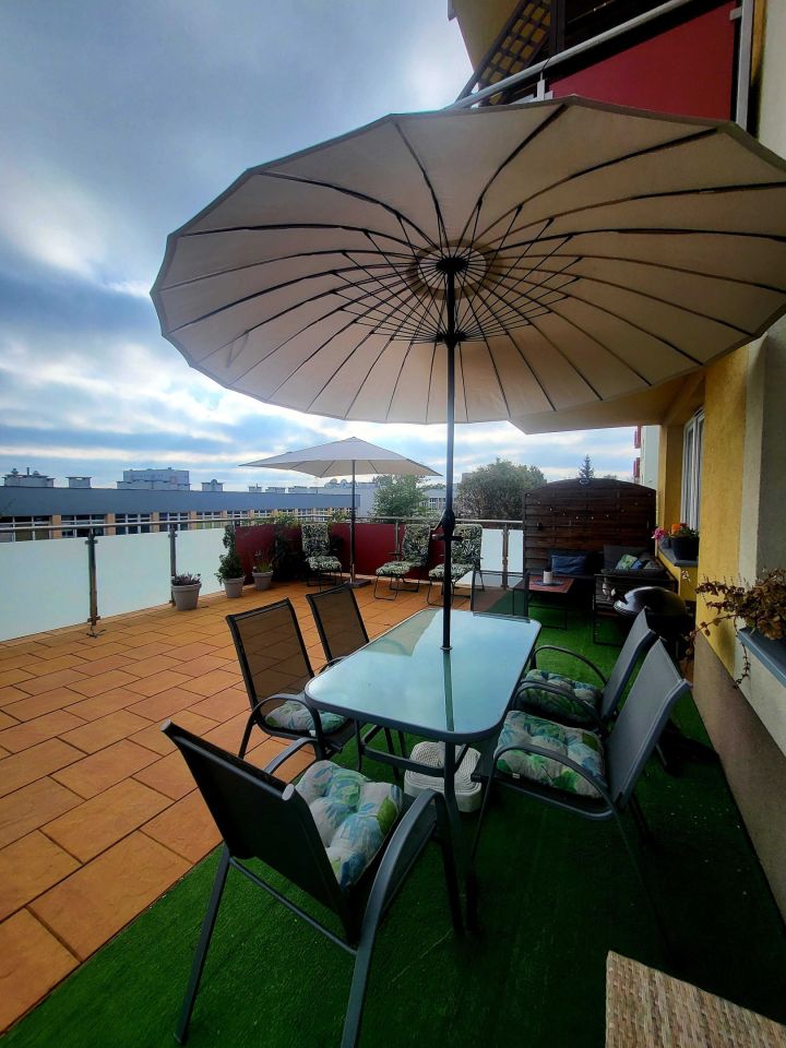 Mieszkanie 3-pokojowe Kielce Świętokrzyskie. Zdjęcie 3