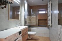 Mieszkanie 3-pokojowe Bytom, ul. Jana Matejki. Zdjęcie 4