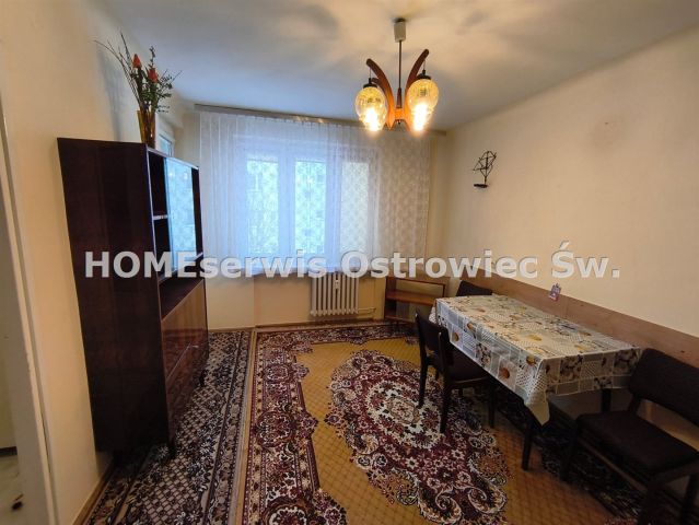 Mieszkanie 3-pokojowe Ostrowiec Świętokrzyski Centrum. Zdjęcie 2