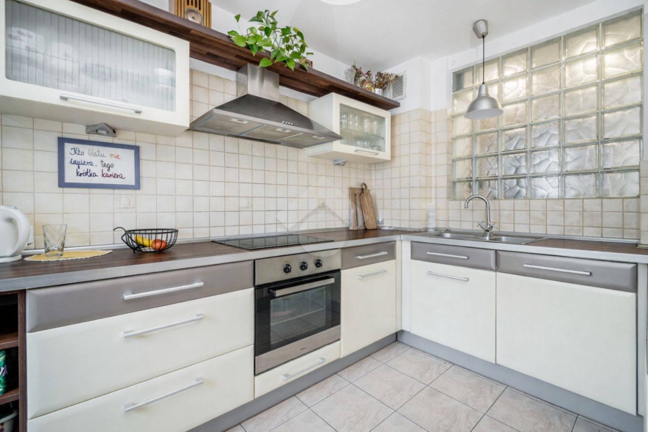 Mieszkanie 3-pokojowe Kraków Kurdwanów, ul. Kordiana. Zdjęcie 3