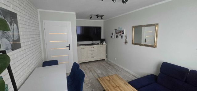 Mieszkanie 3-pokojowe Gniezno, ul. Budowlanych. Zdjęcie 1