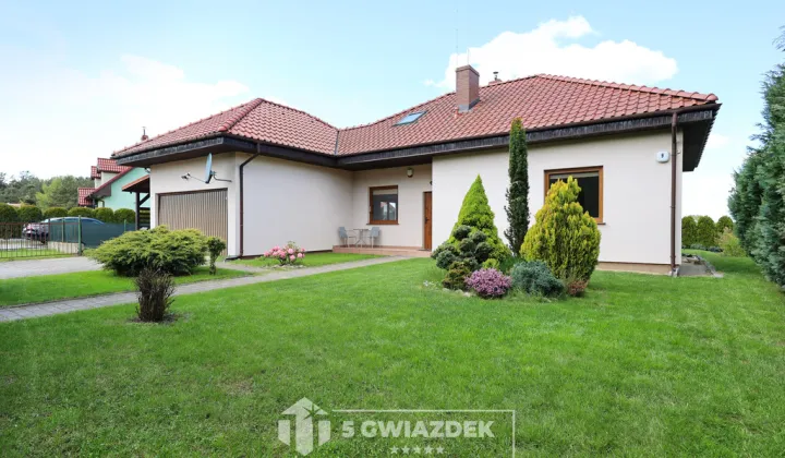 dom wolnostojący, 5 pokoi Szczecinek, ul. Marii Dąbrowskiej