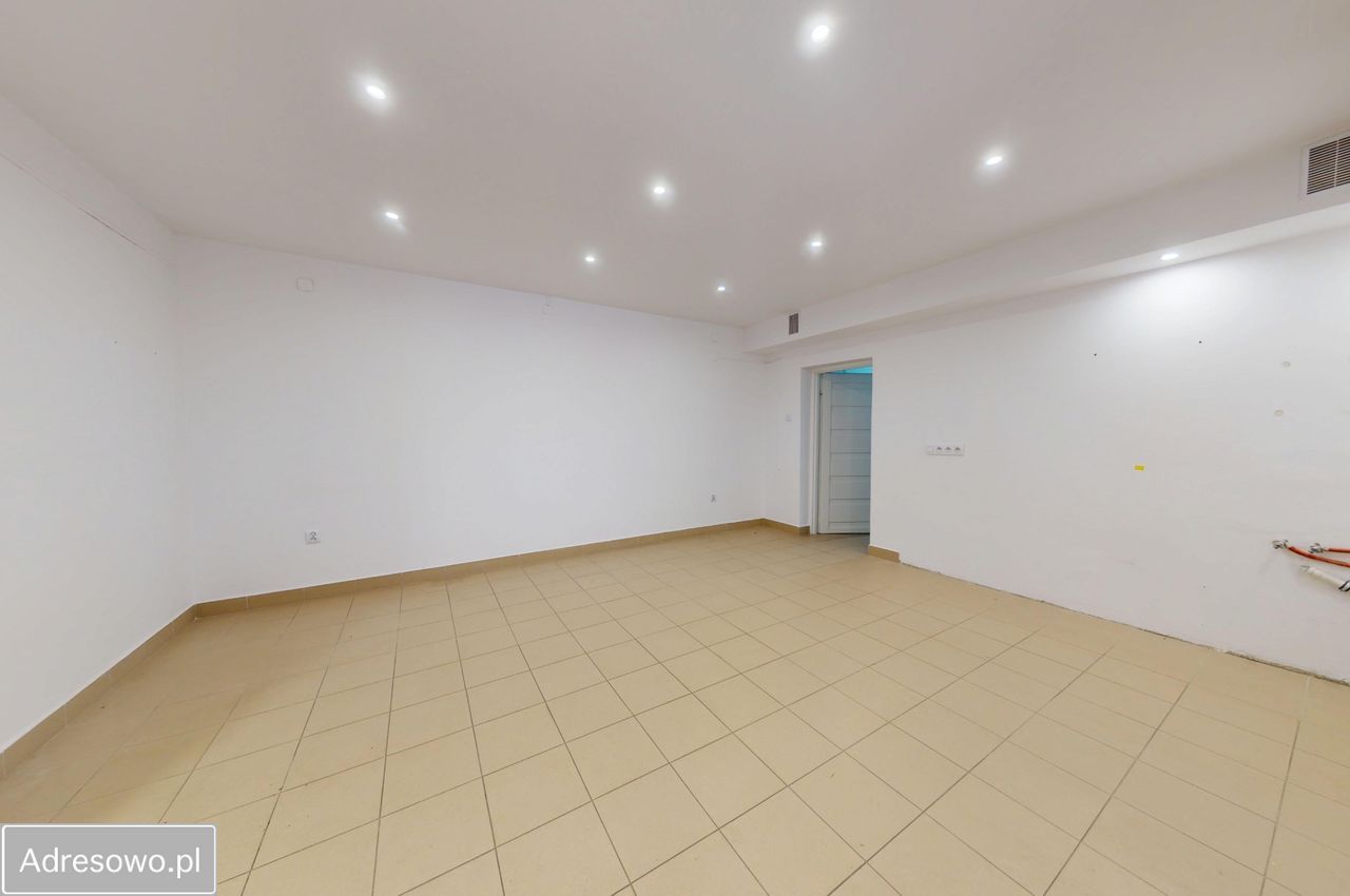 Lokal Tarnobrzeg, ul. Konfederacji Dzikowskiej. Zdjęcie 8