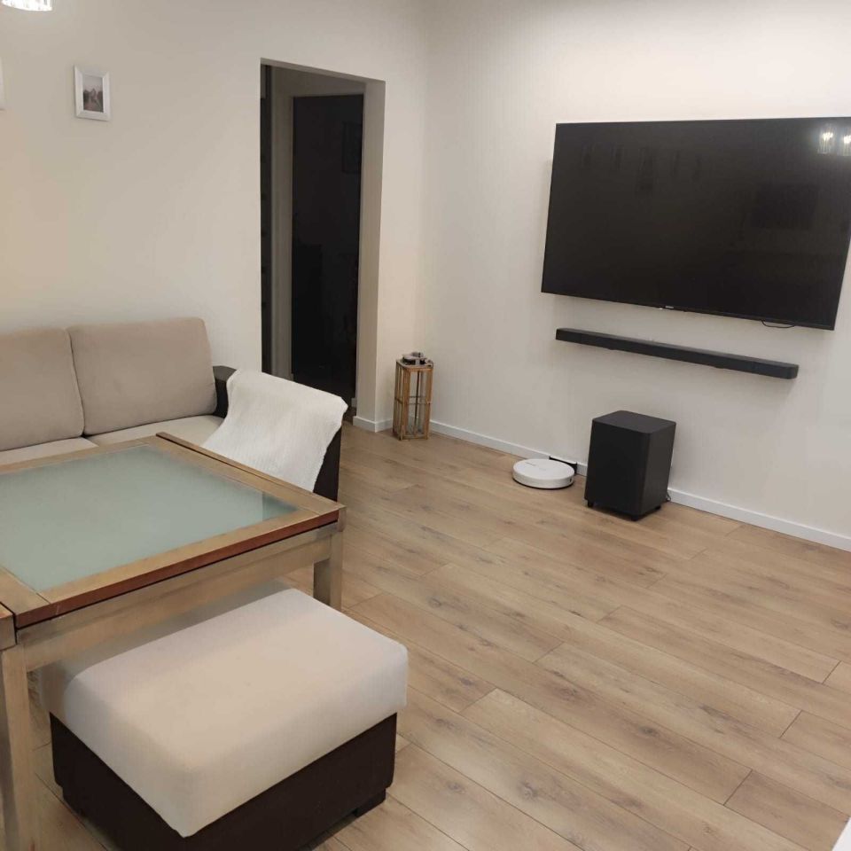 Mieszkanie 3-pokojowe Łódź Dąbrowa, ul. Władysława Broniewskiego. Zdjęcie 1