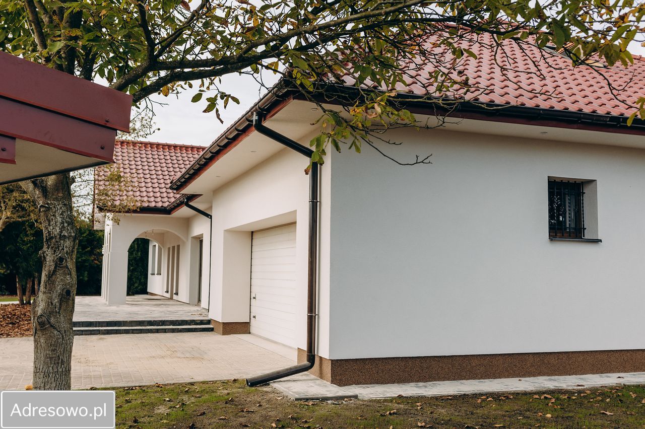 dom wolnostojący, 7 pokoi Piotrków Trybunalski, ul. Wypoczynkowa. Zdjęcie 1