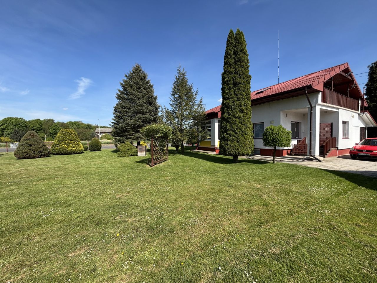 Nieruchomość komercyjna Sadowie Jacentów. Zdjęcie 14