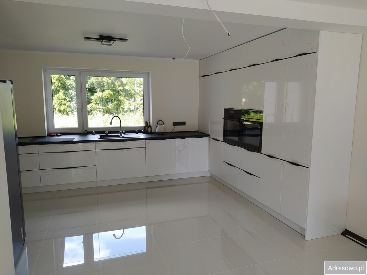 dom wolnostojący, 4 pokoje Kobierniki. Zdjęcie 5