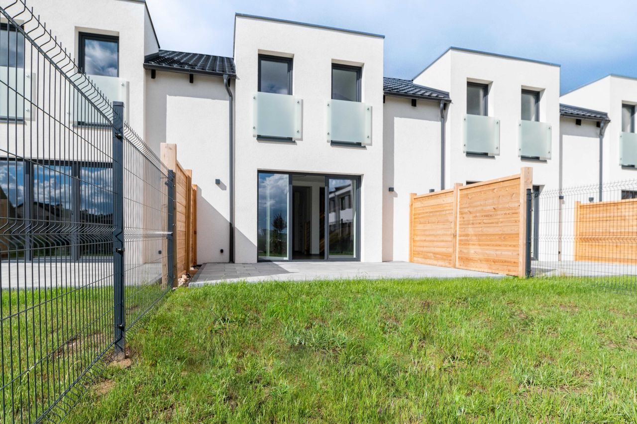 dom szeregowy Chojnice, ul. Czesława Miłosza. Zdjęcie 3