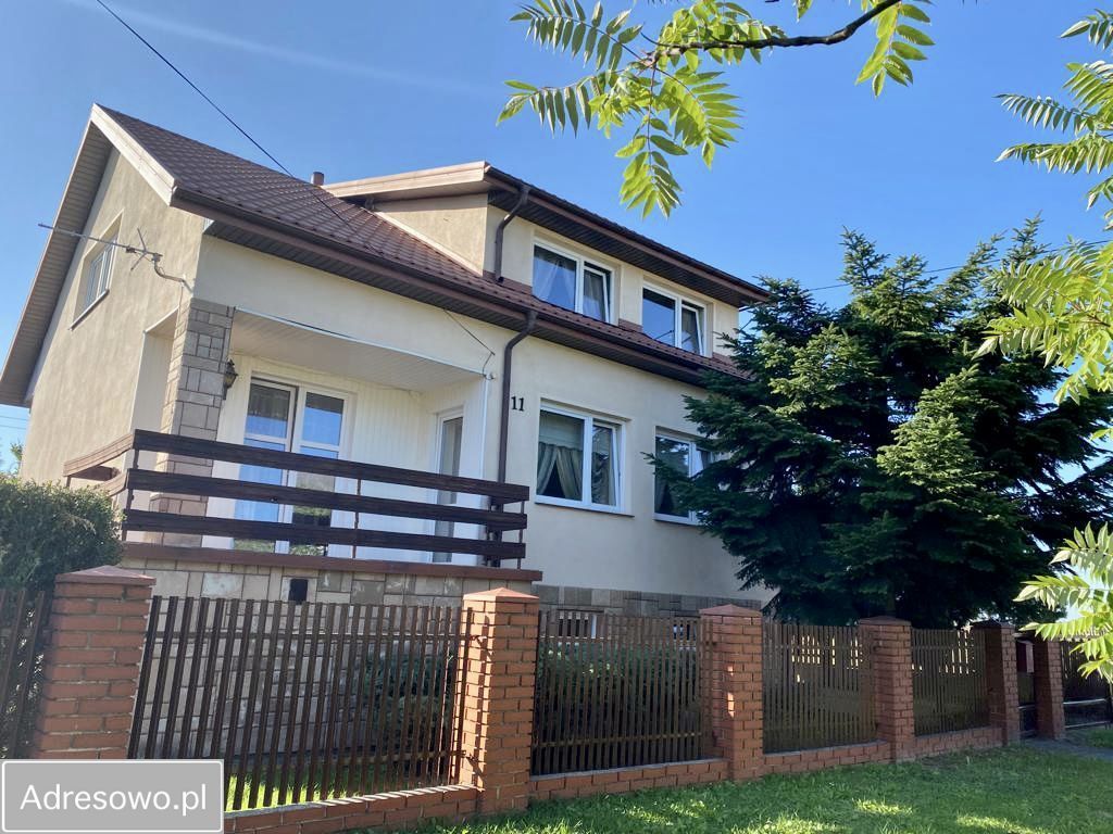 dom wolnostojący, 5 pokoi Lgota Wielka, ul. Szkolna. Zdjęcie 1