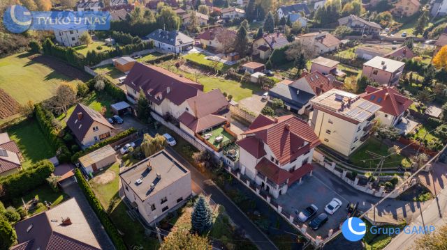 dom wolnostojący, 12 pokoi Czarnochowice. Zdjęcie 3