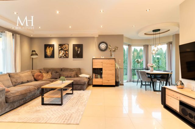 dom wolnostojący, 5 pokoi Pabianice. Zdjęcie 7