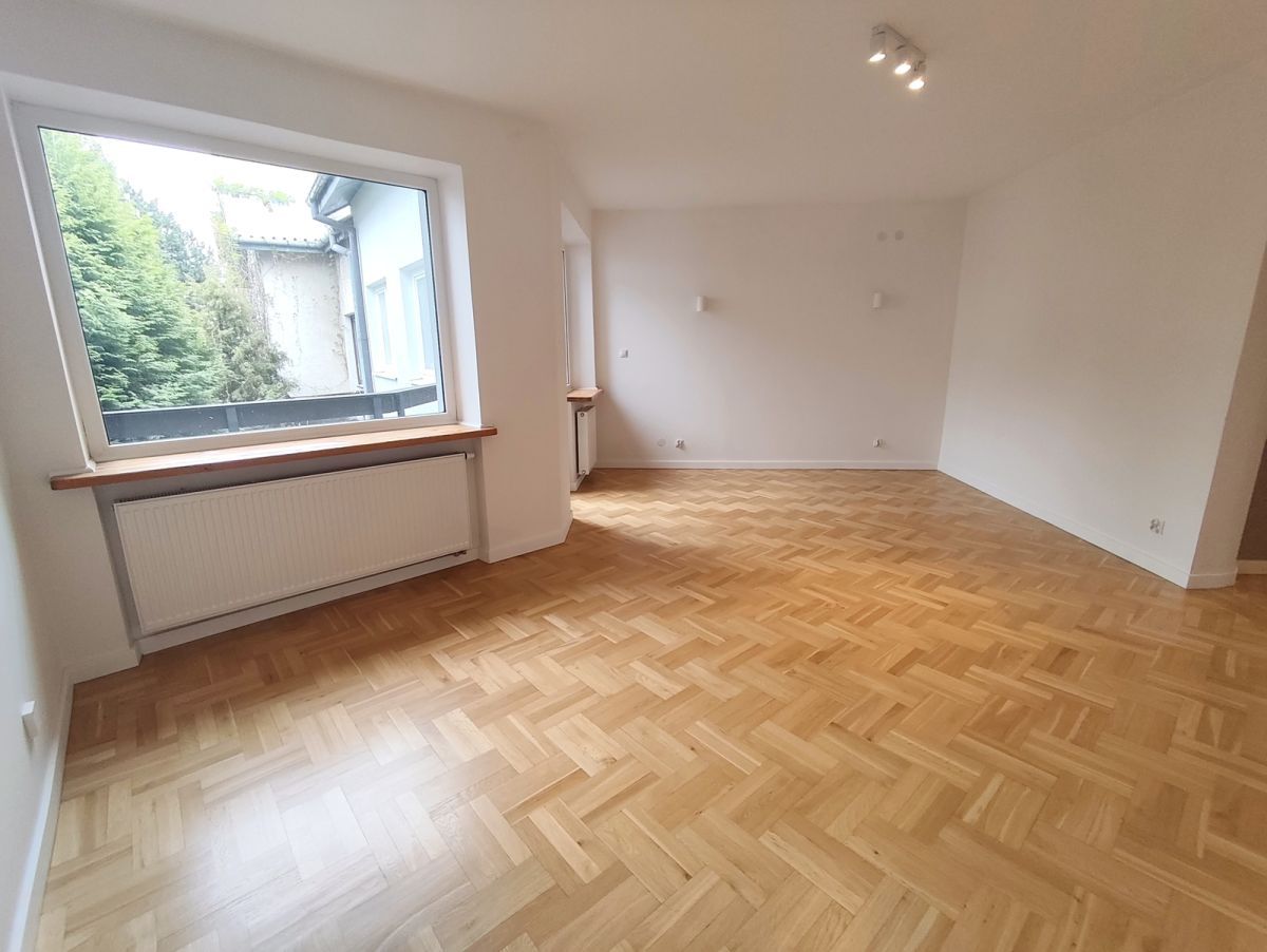 dom szeregowy, 8 pokoi Warszawa Mokotów, ul. Cypryjska. Zdjęcie 5