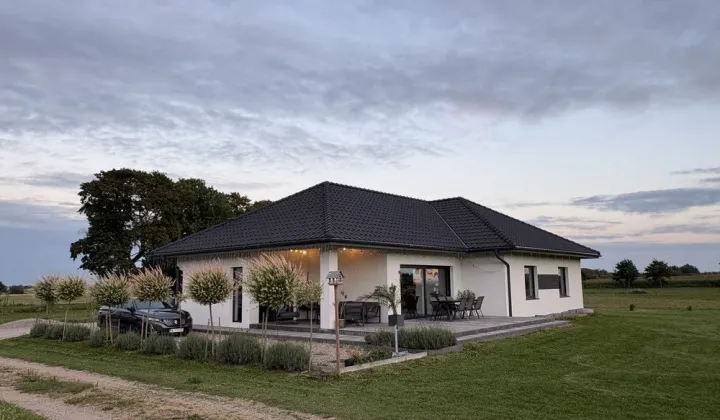 dom wolnostojący, 4 pokoje Samolubie