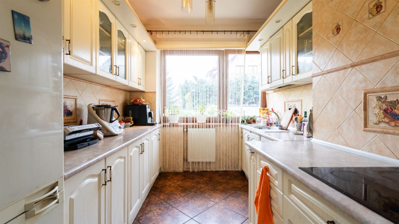 dom wolnostojący, 6 pokoi Bochnia, ul. Nad Babicą. Zdjęcie 8