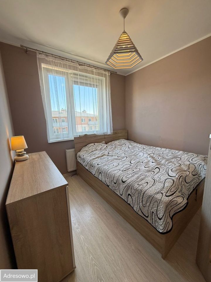 Mieszkanie 3-pokojowe Jaroty, ul. Bartąska. Zdjęcie 16