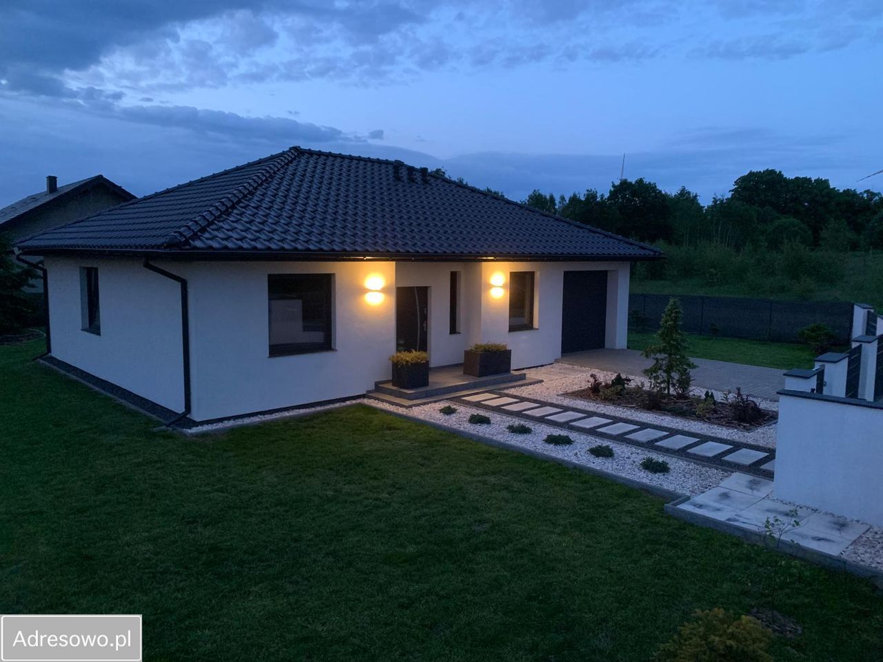 dom wolnostojący, 3 pokoje Pękanino