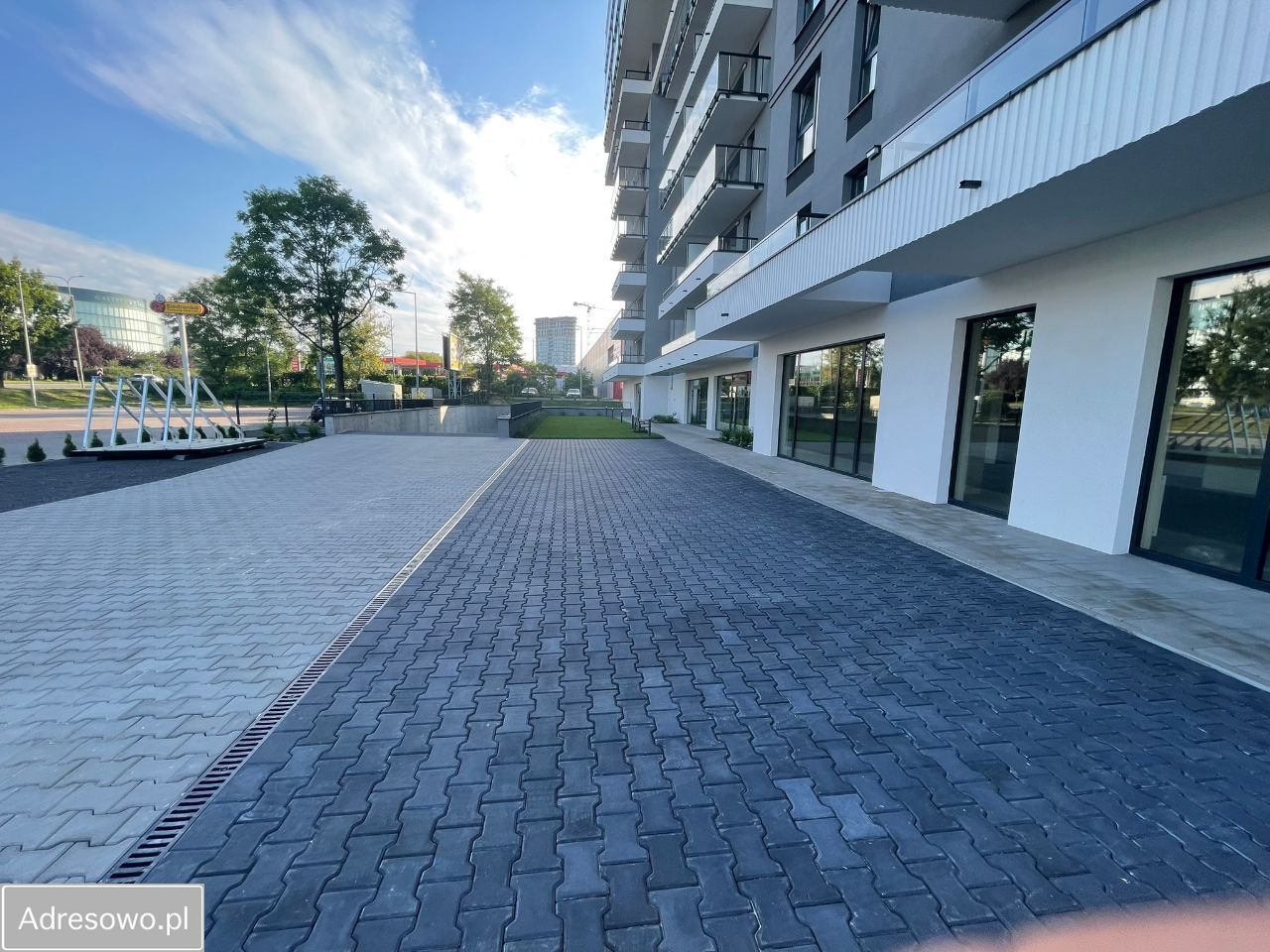 Mieszkanie 2-pokojowe Kielce KSM, al. Solidarności. Zdjęcie 3