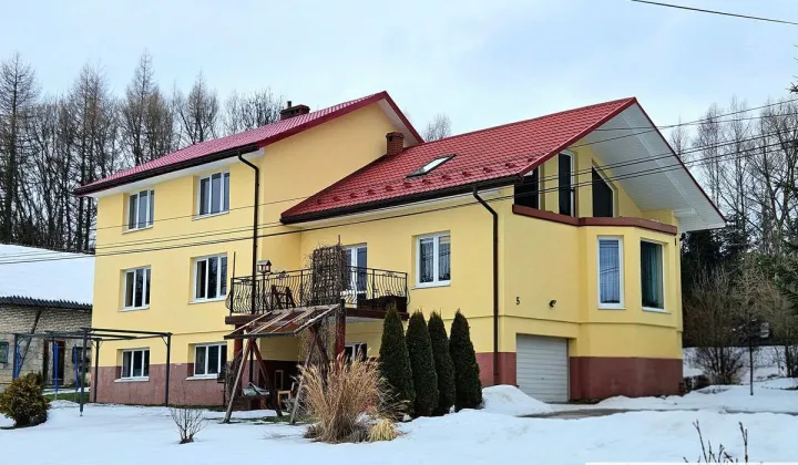 dom wolnostojący, 8 pokoi Ustrzyki Dolne, ul. Lotników