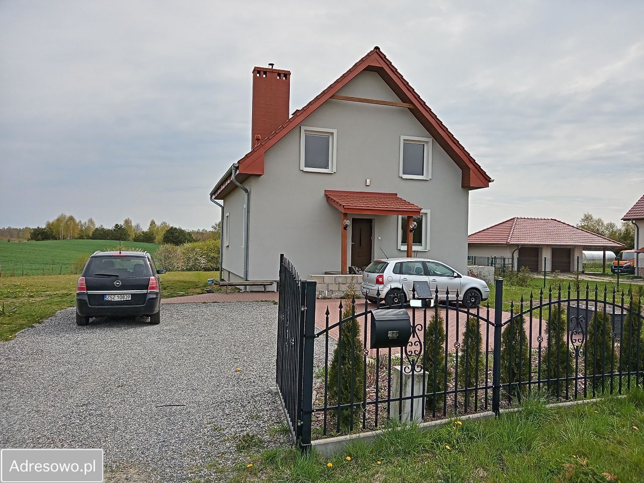 dom wolnostojący, 4 pokoje Marcelin