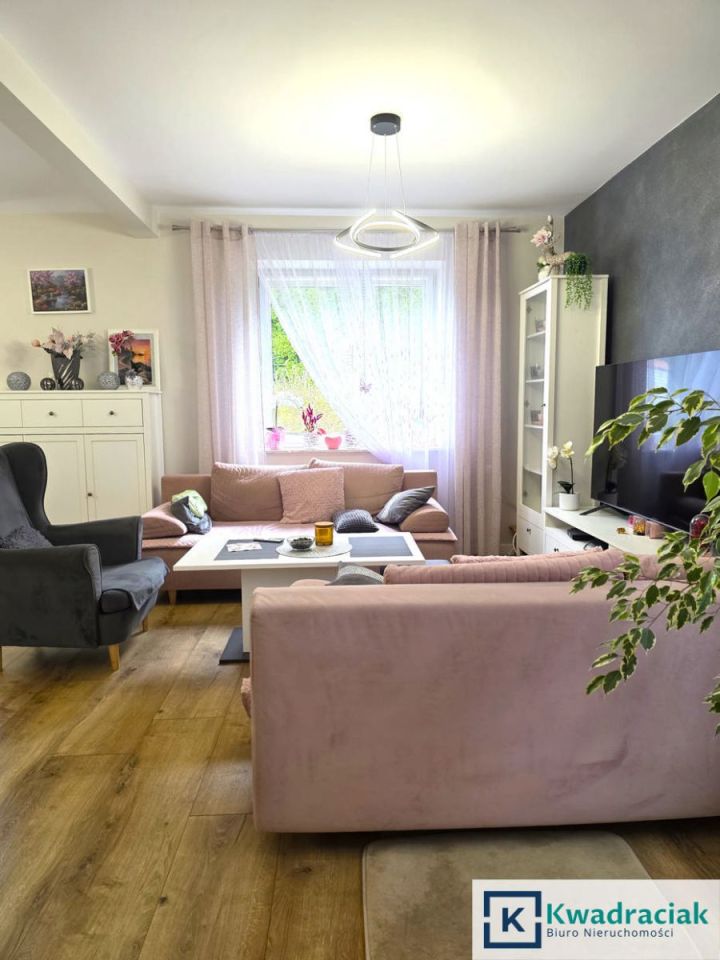 dom wolnostojący, 5 pokoi Zahutyń. Zdjęcie 9