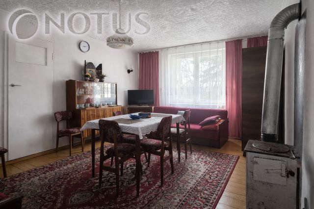 dom wolnostojący, 2 pokoje Klatka. Zdjęcie 7