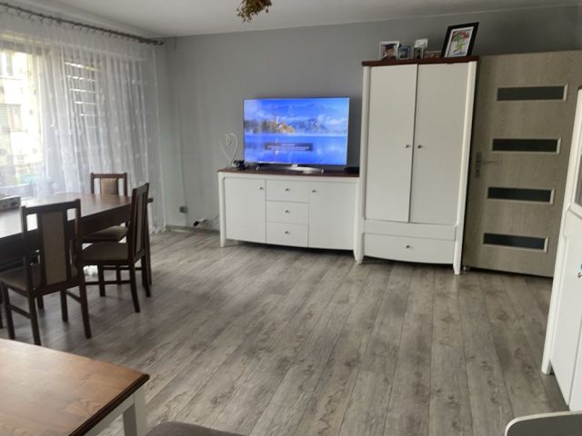 Mieszkanie 3-pokojowe Małkinia Górna, ul. Przedszkolna. Zdjęcie 1