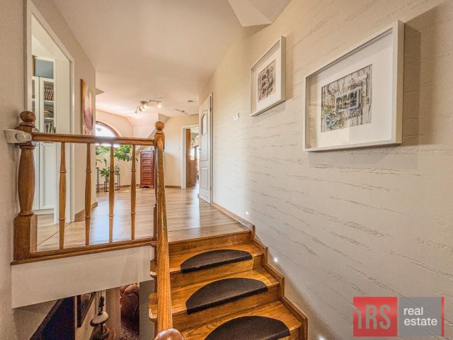 dom wolnostojący, 5 pokoi Zielona Góra Ochla, ul. Dzika. Zdjęcie 15