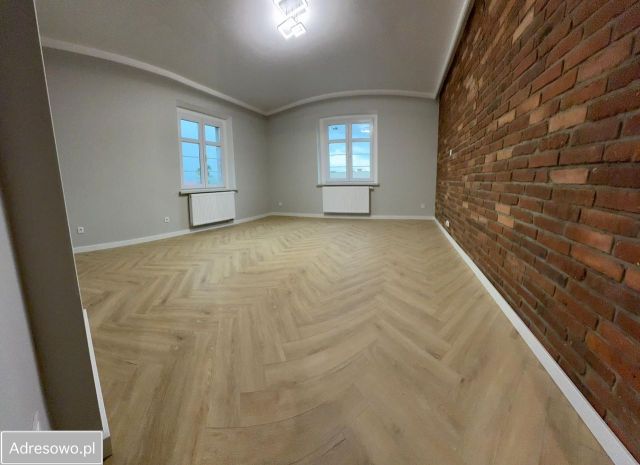 Mieszkanie 3-pokojowe Jelenia Góra Centrum, ul. Złotnicza. Zdjęcie 1