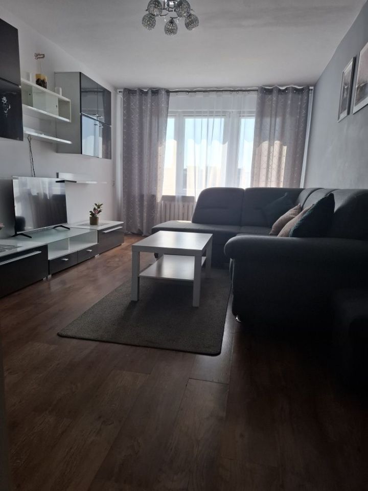 Mieszkanie 3-pokojowe Zagrody. Zdjęcie 3