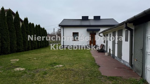 dom wolnostojący, 3 pokoje Komorów. Zdjęcie 1