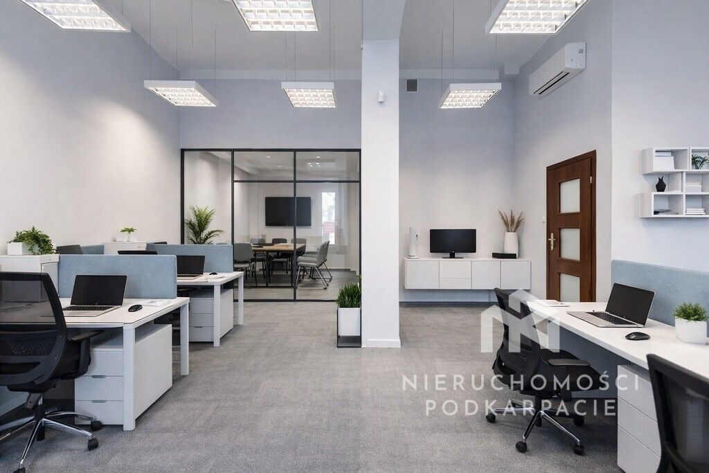 Lokal Rzeszów, al. Józefa Piłsudskiego. Zdjęcie 4