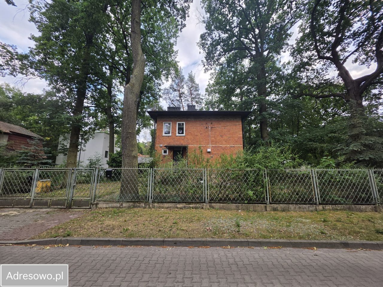 dom wolnostojący, 4 pokoje Milanówek, ul. Królowej Jadwigi. Zdjęcie 1