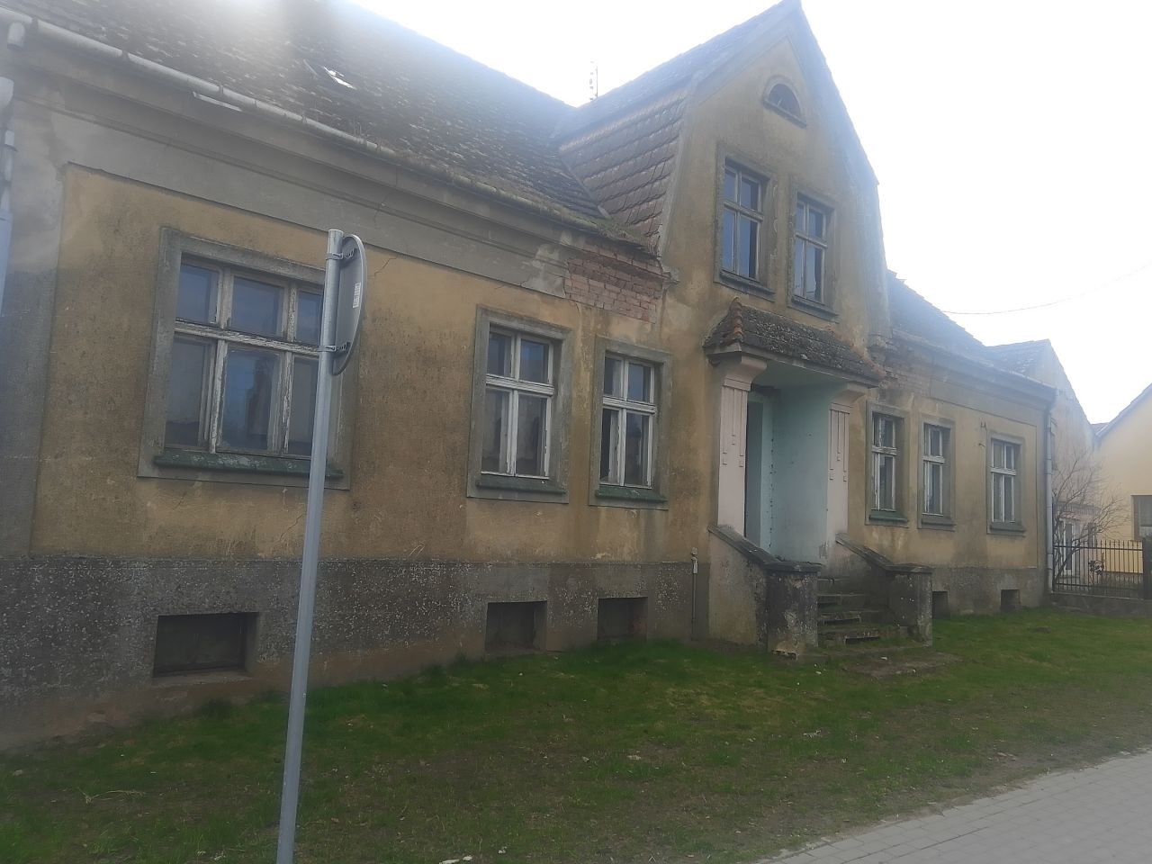 gospodarstwo, 7 pokoi Nowa Dąbrowa. Zdjęcie 3