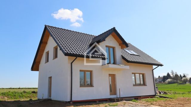 dom wolnostojący, 5 pokoi Czyżów. Zdjęcie 1