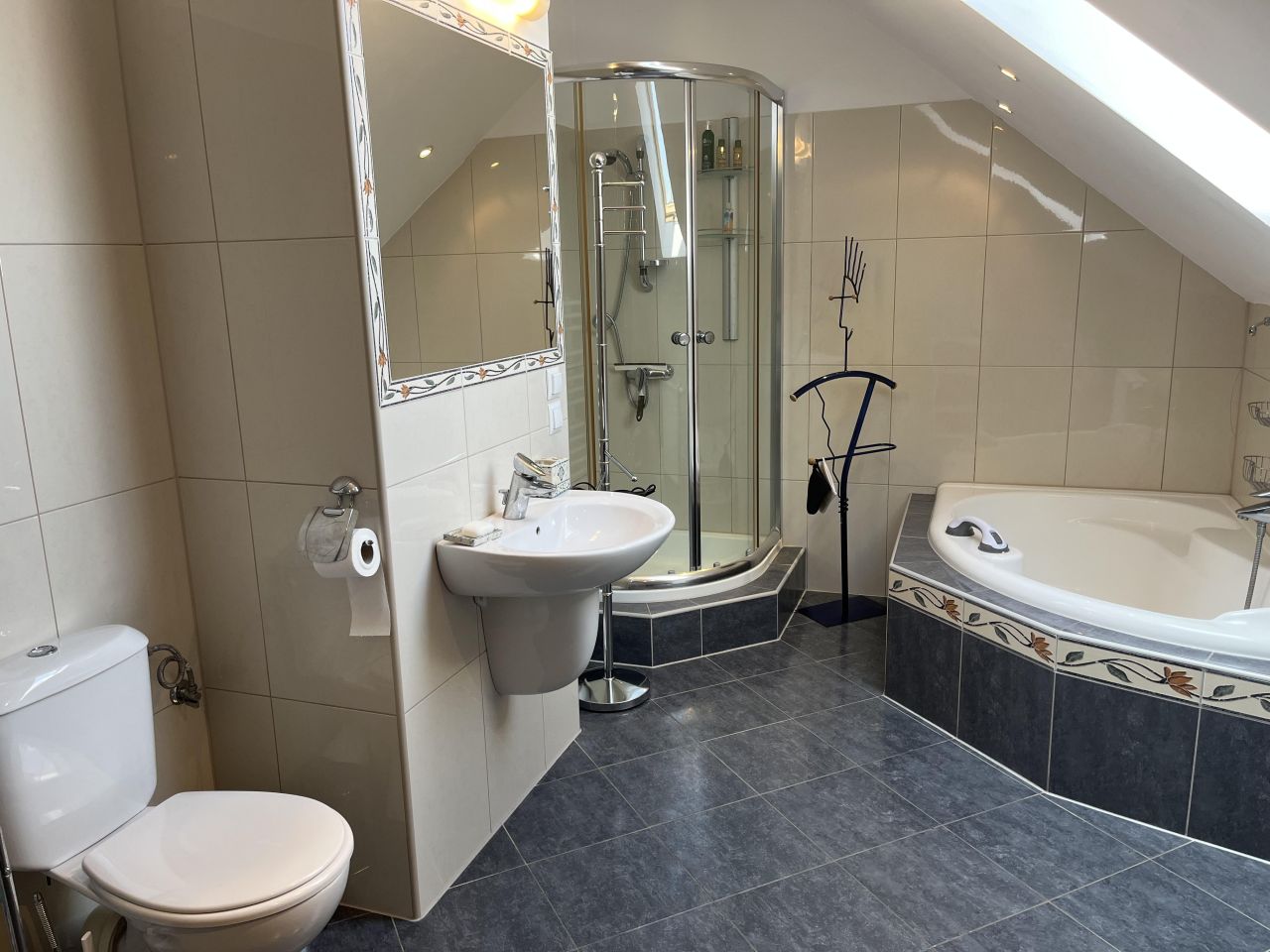 dom wolnostojący, 6 pokoi Kozakowice Górne, ul. Osiedlowa. Zdjęcie 18