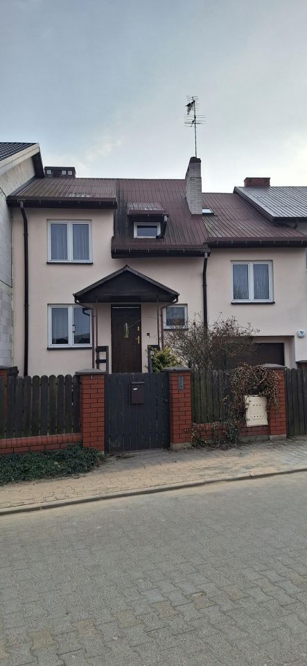 dom szeregowy, 5 pokoi Wyszków Centrum, Miła. Zdjęcie 1