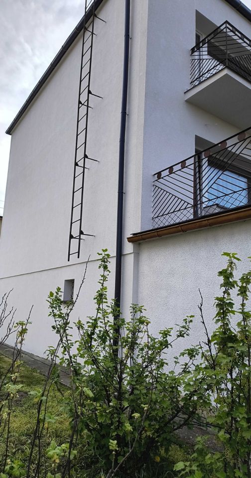 dom wolnostojący, 6 pokoi Koło Płaszczyzna. Zdjęcie 3