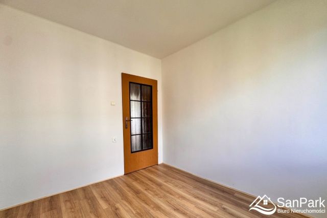 Mieszkanie 4-pokojowe Lesko, ul. Słowackiego. Zdjęcie 5