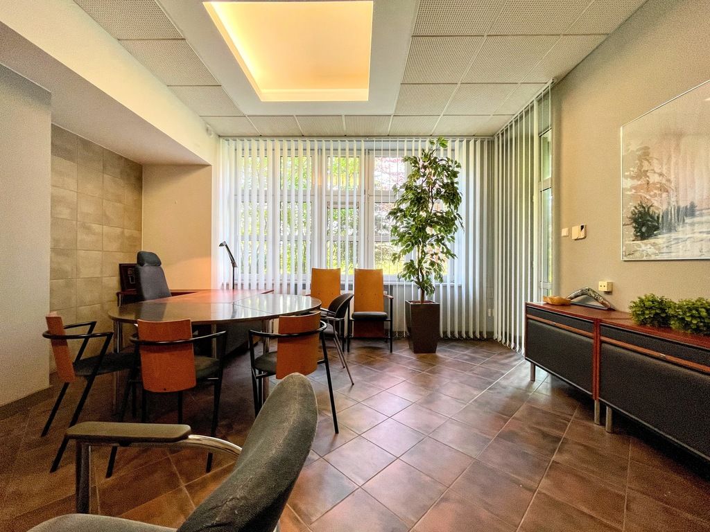 Biuro Rzeszów Baranówka, ul. Stanisława Mikołajczyka. Zdjęcie 2