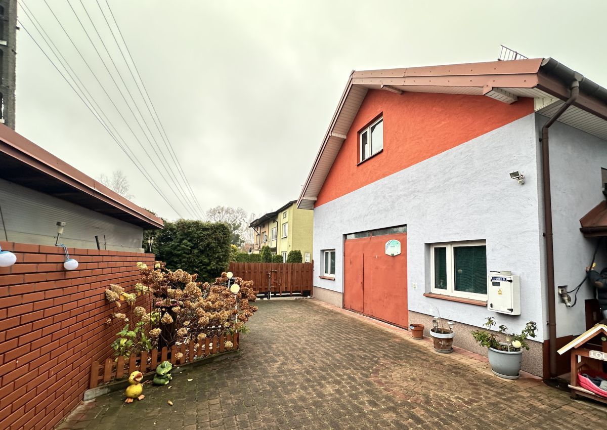 dom wolnostojący, 12 pokoi Sade Budy, ul. Polna. Zdjęcie 19