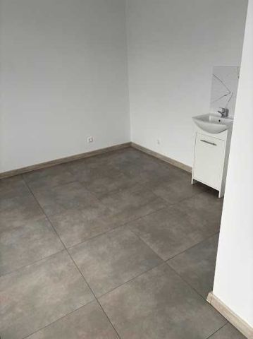 Lokal Września Centrum, ul. Opieszyn. Zdjęcie 1