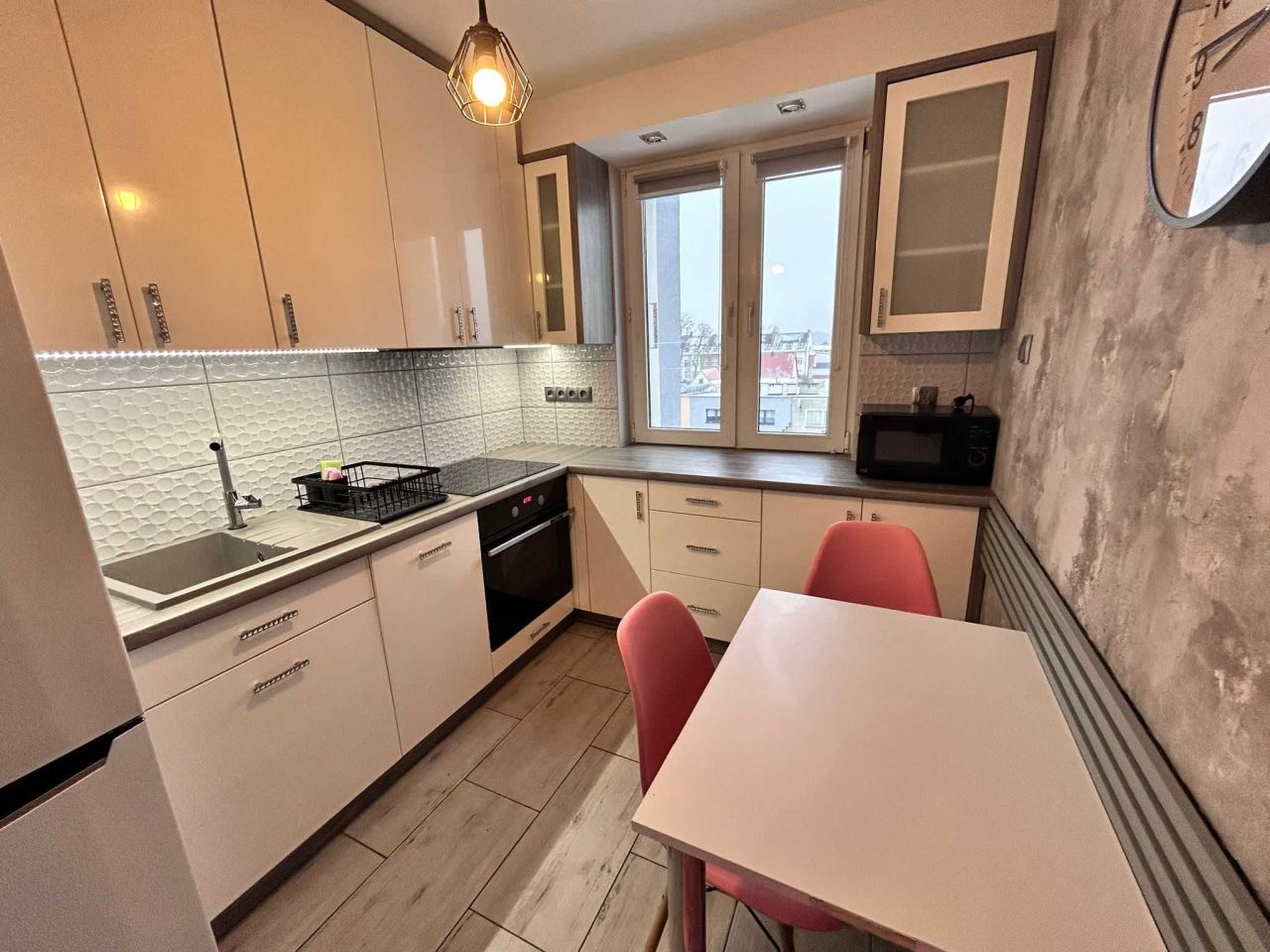 Mieszkanie 3-pokojowe Jastrowie, ul. Wojska Polskiego. Zdjęcie 3