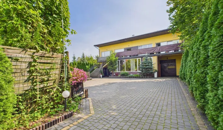 bliźniak, 12 pokoi Piastów, ul. Stefana Żeromskiego