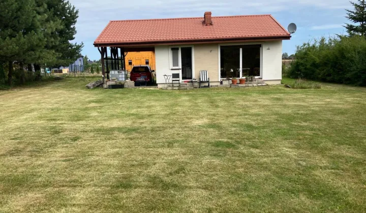 dom wolnostojący, 2 pokoje Kładno, ul. Plażowa
