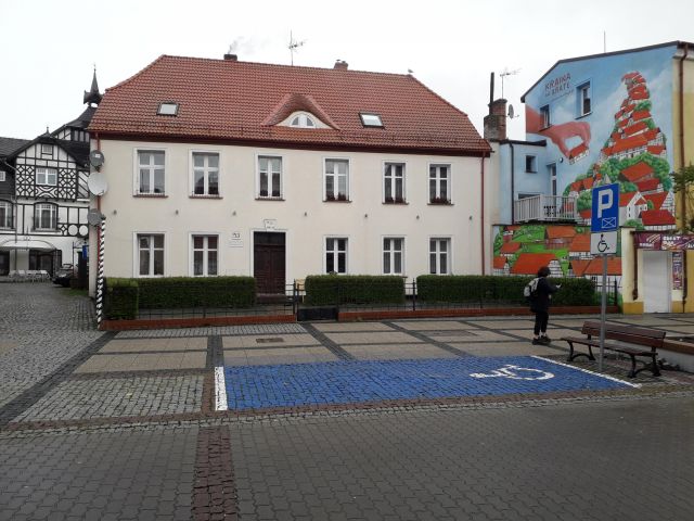 Mieszkanie 4-pokojowe Ustka Centrum, ul. Marynarki Polskiej. Zdjęcie 1